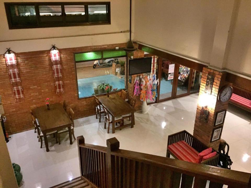 Chan Chiangmai House Couette-café